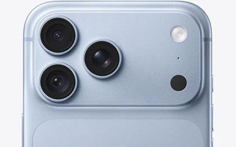 iPhone 18 Pro Max camera system in Glacier